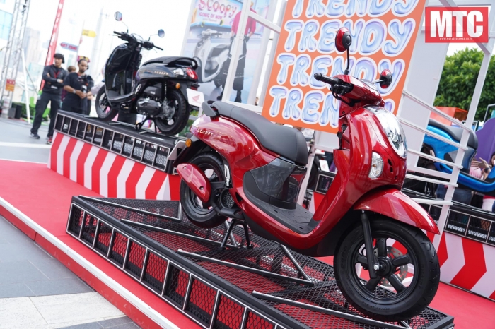 Honda-Scoopy-2