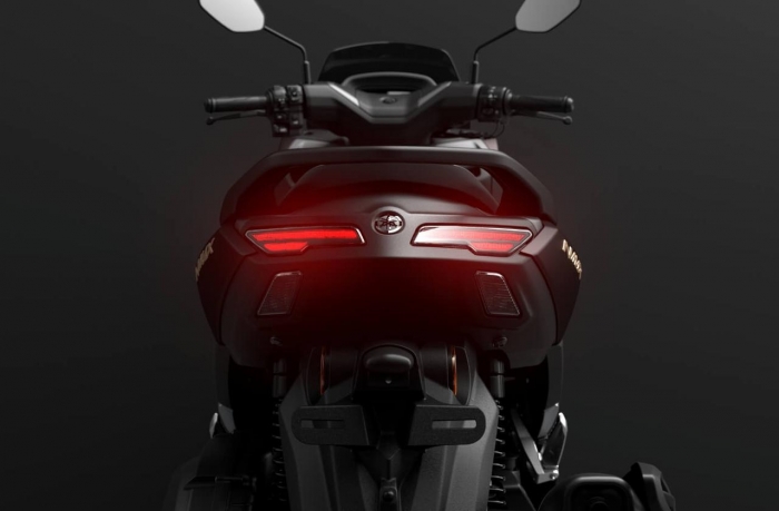 Yamaha-NMAX-155-4