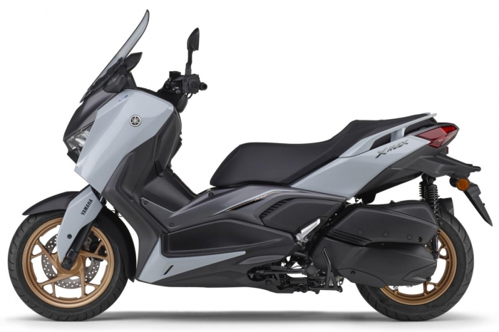 yamaha-xmax-4