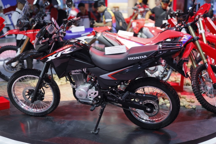 honda-xr150l-2