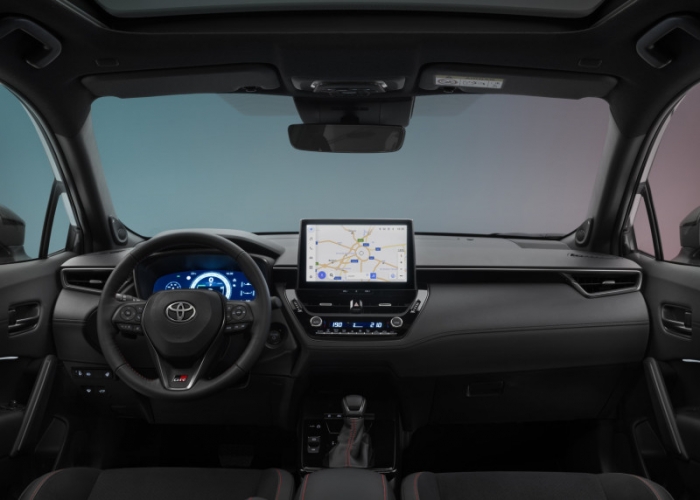 2025-Toyota-Corolla-Cross-3
