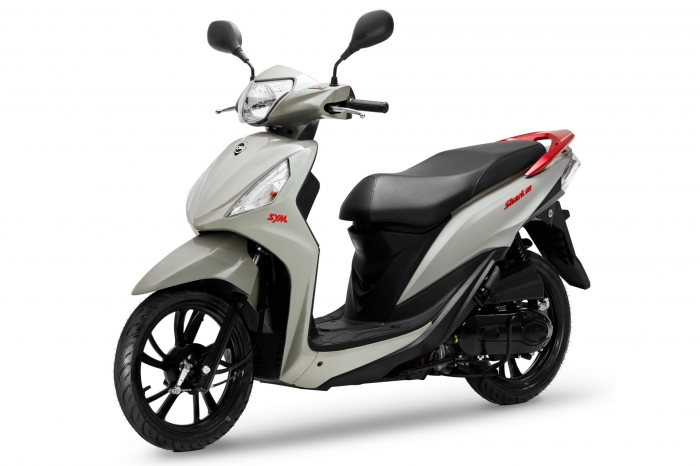 xe-ga-quoc-dan