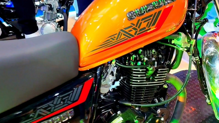 suzuki-gn125-8