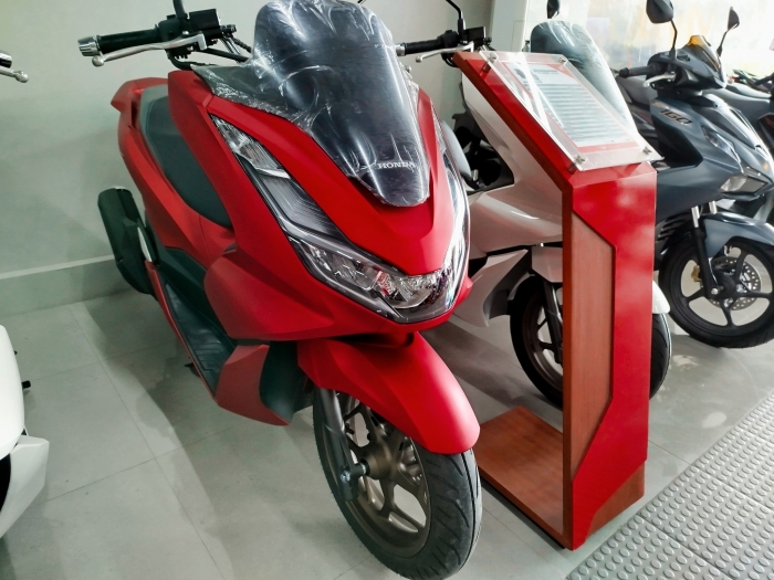 honda-pcx-160-1