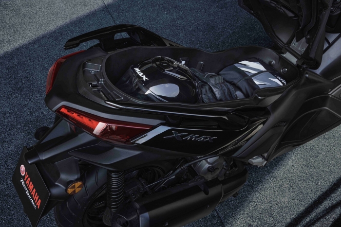 Yamaha-XMAX-9