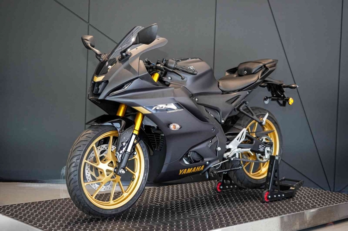 yamaha-r15-5
