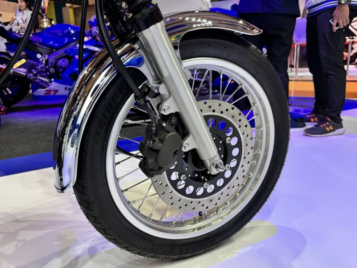 Yamaha-SR400-10