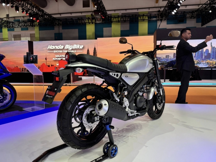 yamaha-xsr-155-3