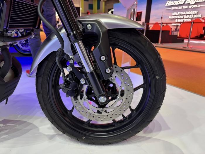 yamaha-xsr-155-5
