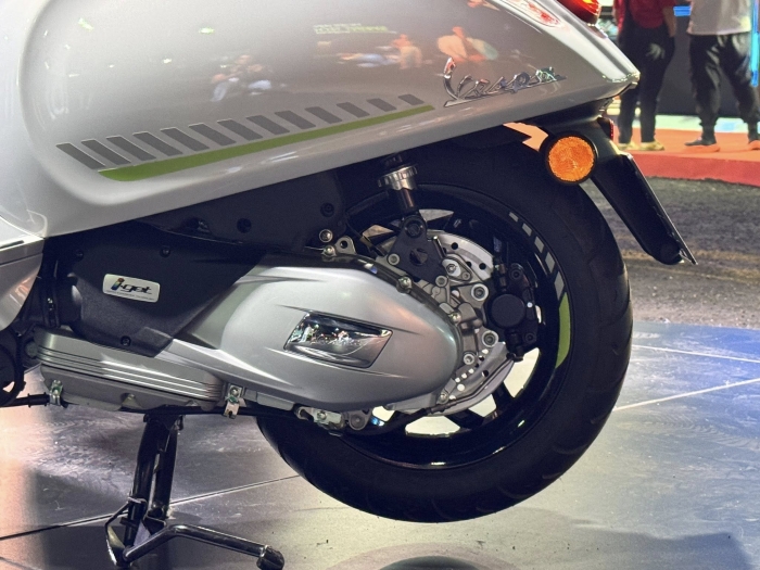 Vespa-Sprint-Tech-8