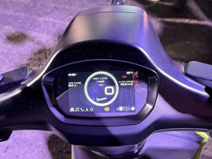 Vespa-Sprint-Tech-9