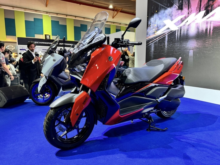 yamaha-xmax-1