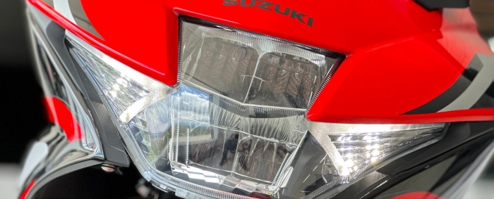 Suzuki-GSX-R150-11