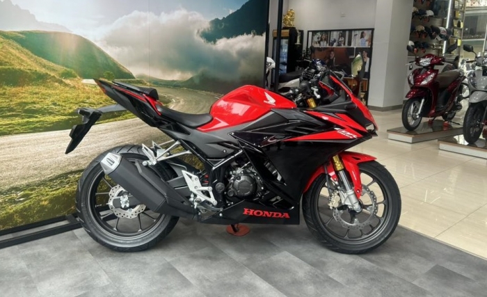 HONDA-CBR-150R