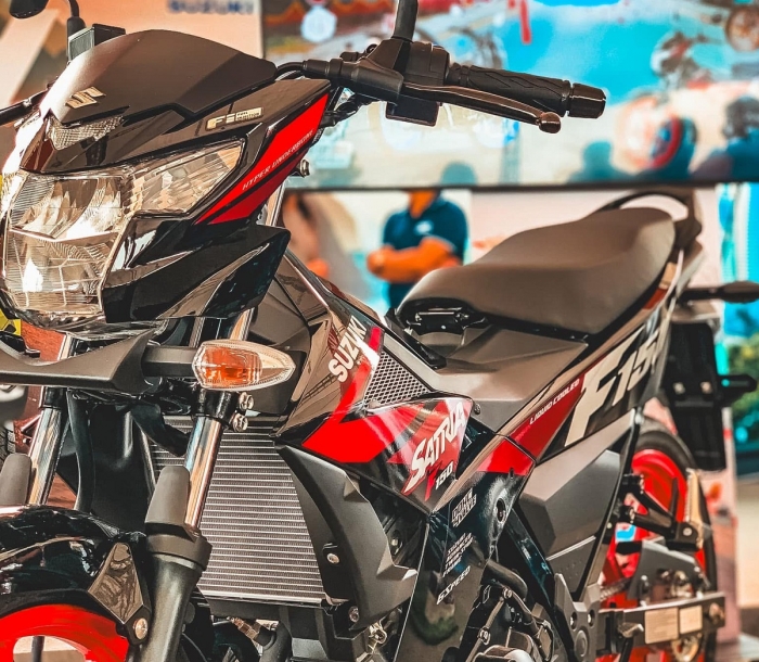 Suzuki-Satria-4