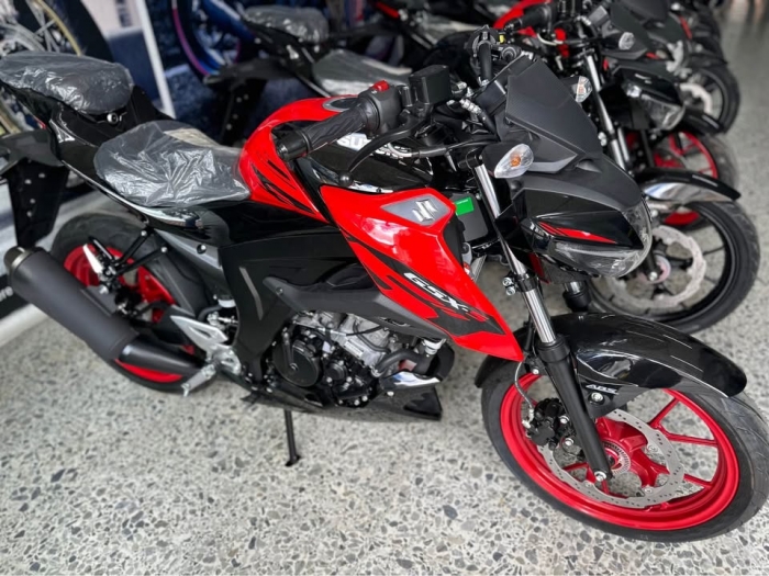 Suzuki-GSX-S150-4