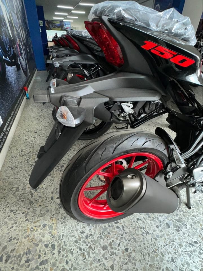 Suzuki-GSX-S150-5