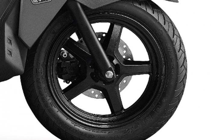 suzuki-avenis-2