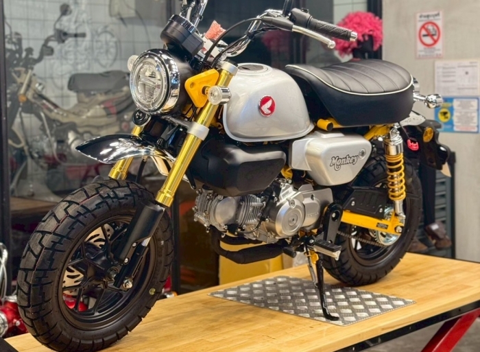 Honda-Monkey-1
