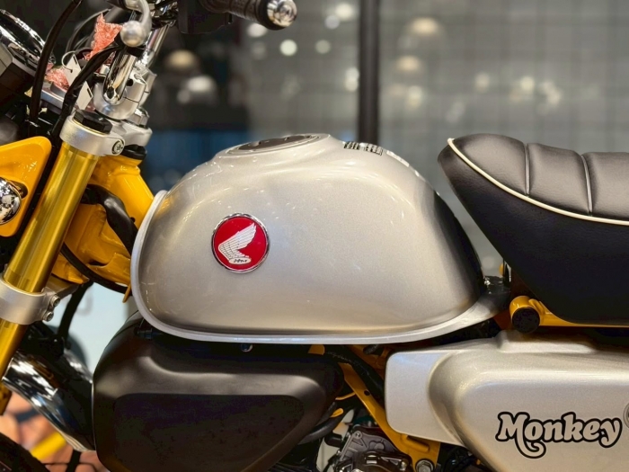 Honda-Monkey-2