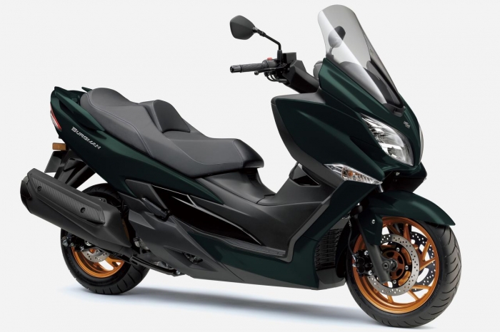 Suzuki-Burgman-400-4