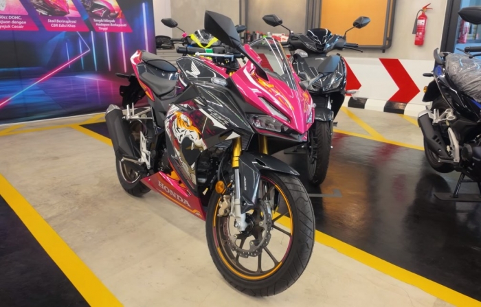 honda-cbr150r-1