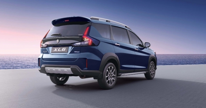 suzuki-xl6-2