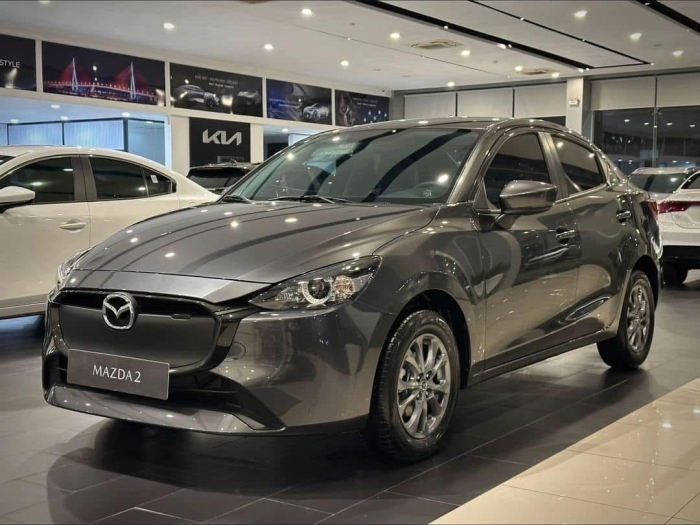 mazda-2-3