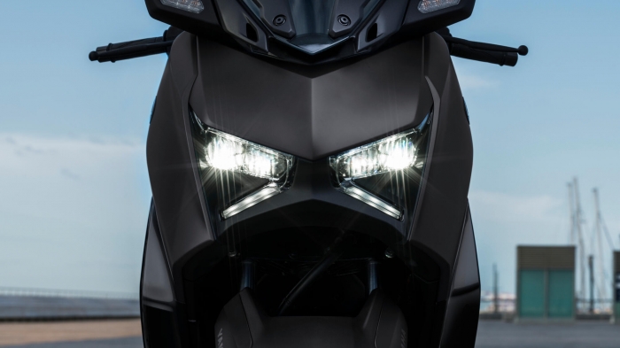 2024-Yamaha-XMAX300-7