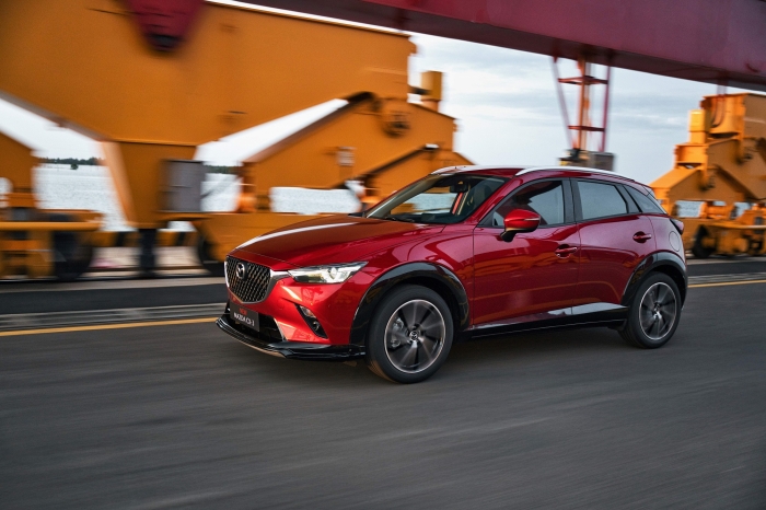 MAZDA-CX-3-1