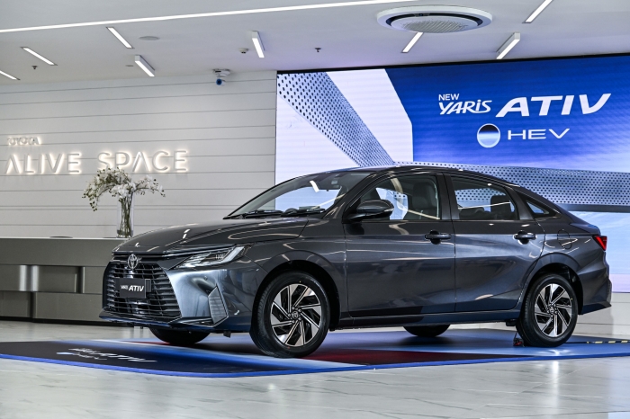 Toyota-Vios-hybrid-4