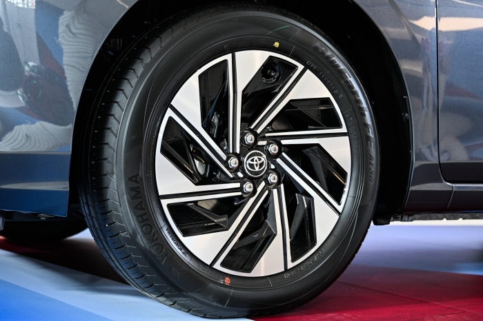 Toyota-Vios-hybrid-6