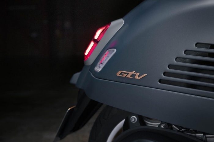 Vespa-GTV300-3