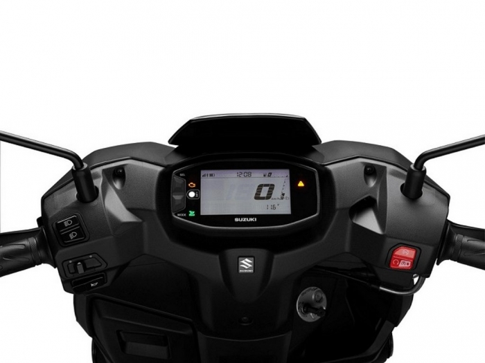 Suzuki-Avenis-2