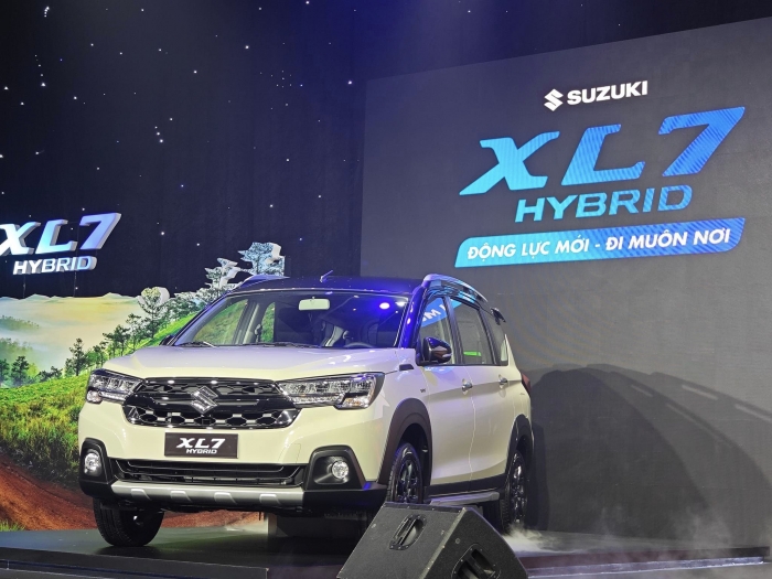 Suzuki-XL7-Hybrid