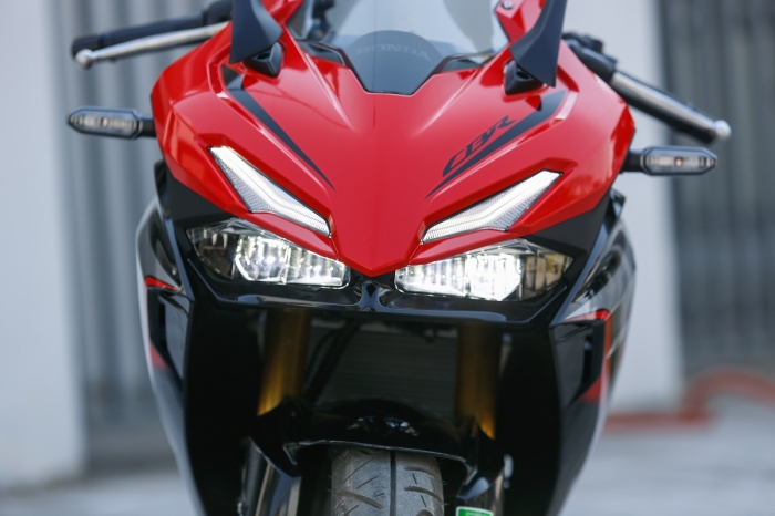 honda-cbr150r-2