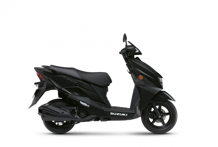 Suzuki-Avenis-125-1