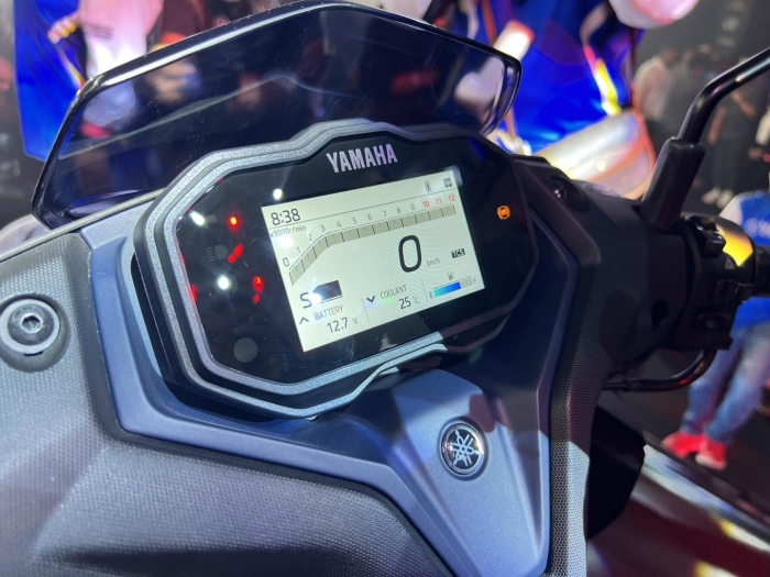 yamaha-nvx-155-4