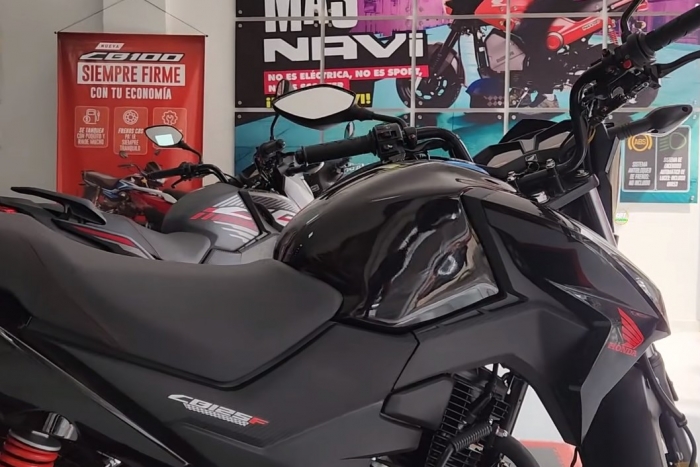 HONDA-CB125F-MAX-1