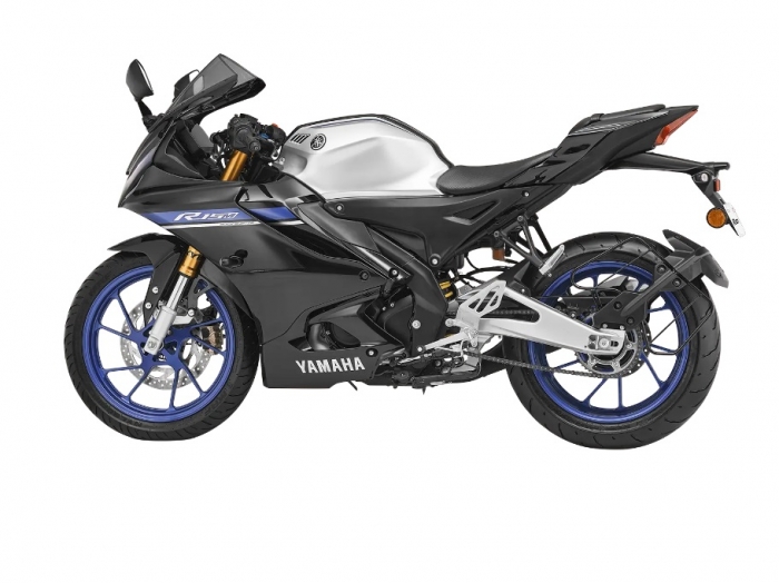 Yamaha-R15M-5