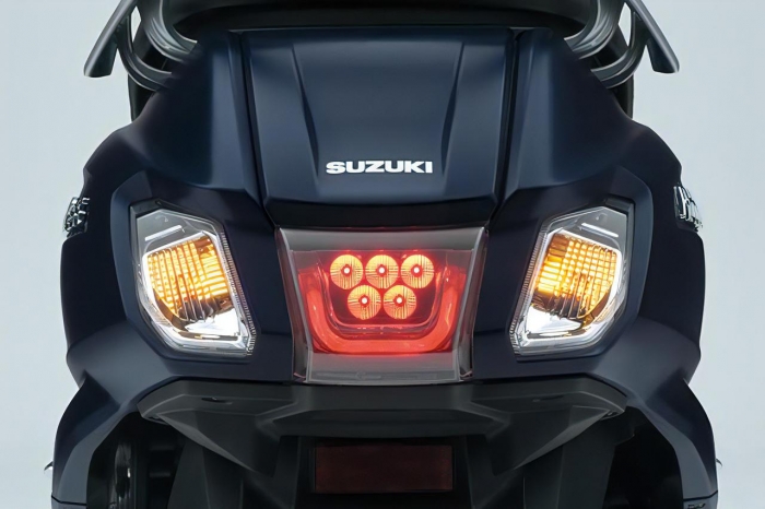 Suzuki-Address-125-7