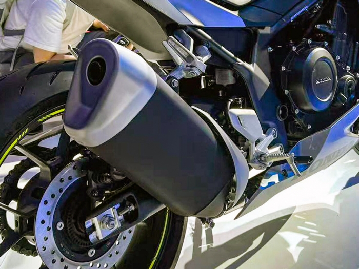 Honda-CBR500R-6