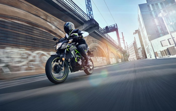 Kawasaki-Z125-4