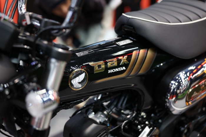 honda-dax-royal-limited-edition-1