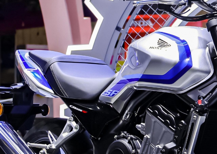 honda-cb500-super-four-4