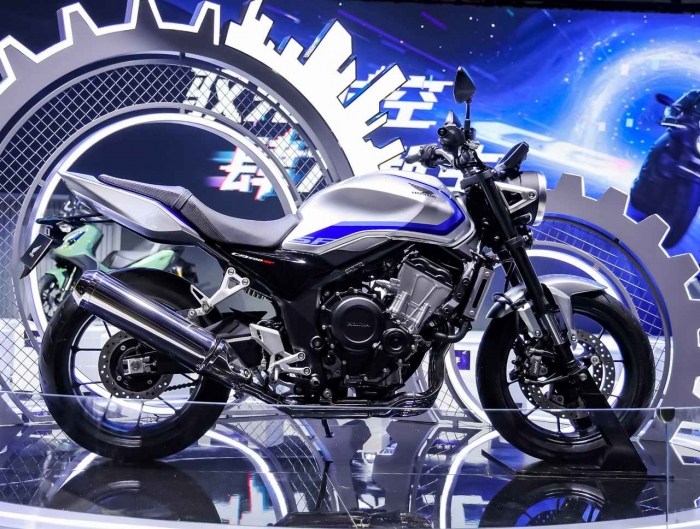 honda-cb500-super-four