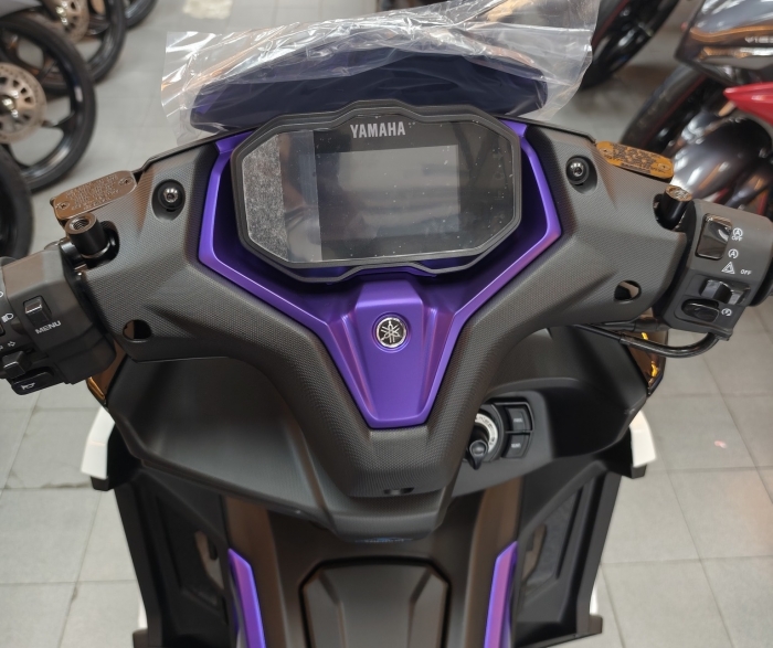 Yamaha-NVX-155-1