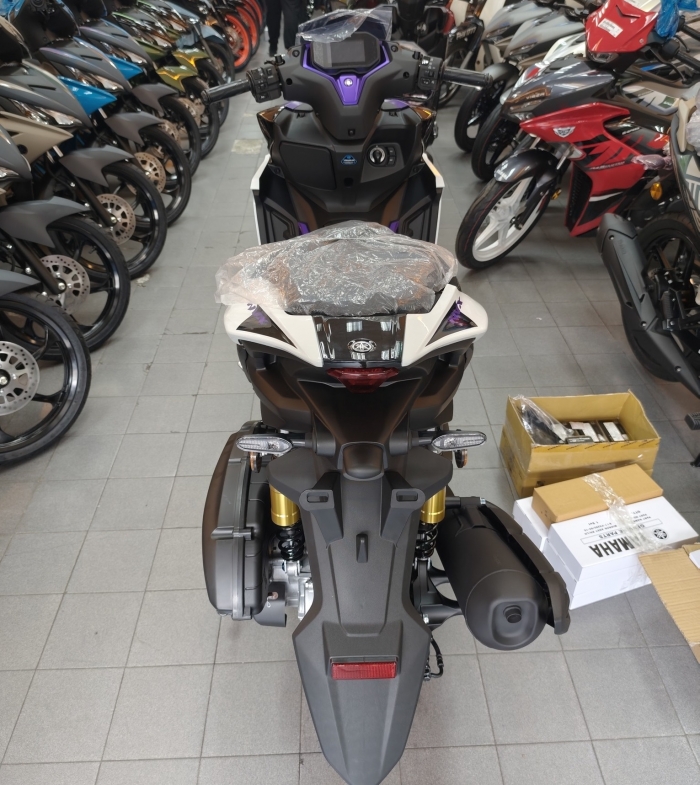 Yamaha-NVX-155-4