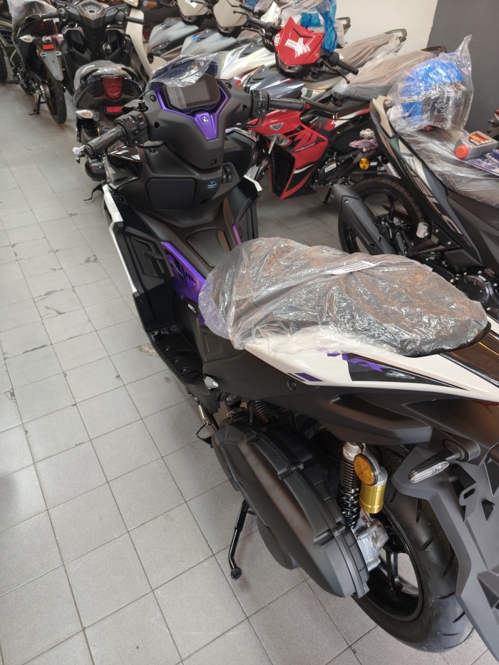 Yamaha-NVX-155-5