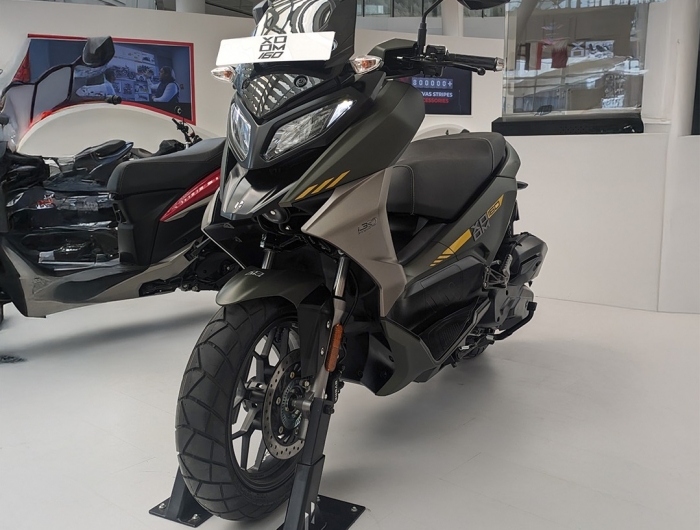 Hero-Xoom-160-1